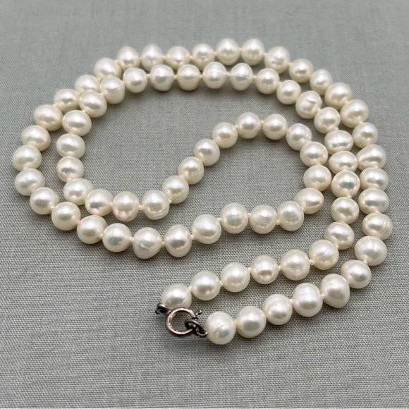 VTG White Freshwater Pearl Necklace w/ Sterling Silver Clasp – 16” Hand-Knotted - Picture 9 of 11
